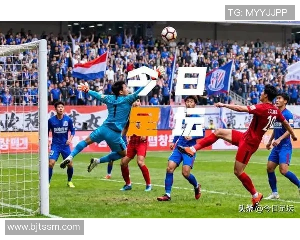 上海足球队状态引发热议球迷与专家观点大相径庭 上海足球队状态引发热议球迷与专家观点大相径庭