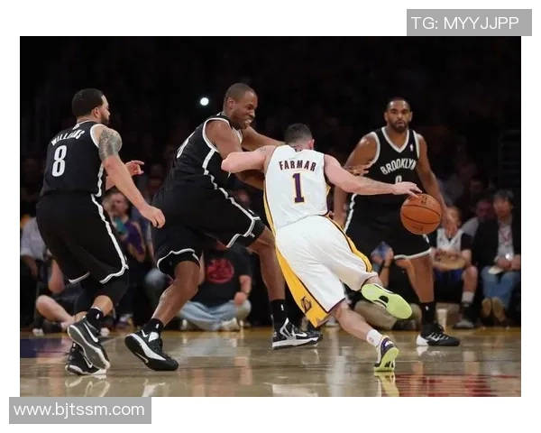 2015年湖人与篮网激战回顾：经典对决与球星风采的碰撞