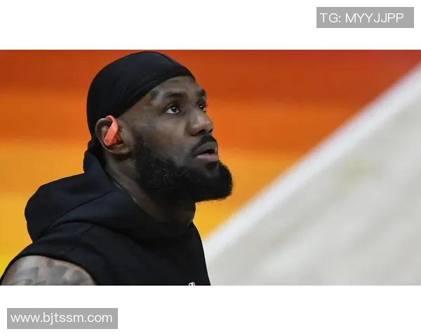 76人对阵龙狮激战正酣NBA赛季精彩对决引发球迷热议